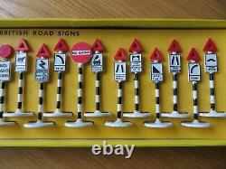 Dinky Toys British Road Signs 772 Meccano Ltd Boxed Duncan Ferguson Full 24 Set