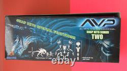 Snap Kits Hot Toys Alien vs Predator AVP Series 2 FULL SET Alien Queen + box