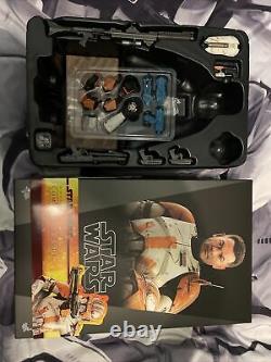 Star Wars Hot Toys Commander Cody Full Accessories Set (No Figure or Headsculpt)