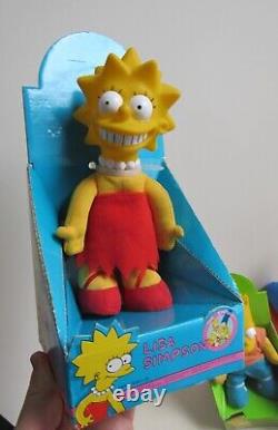 Ensemble complet 5 peluches Les Simpson 1991 (Homer Marge Bart Lisa Maggie) en excellent état avec boîte