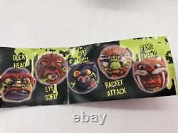 Ensemble complet de 10x Madballs Squirters jamais utilisés avec les étuis Gashapon, 2009.