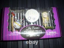Ensemble complet de 12 figurines de Tragic Toys for Girls and Boys de Tim Burton en 2003