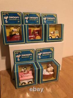 Fabriqué Par Aviva Snoopy Motorized Toy 5 Corps Ensemble Complet