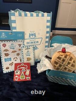 Jellycat FAO Schwarz Exclusif Rene Waffle BNIB ensemble complet et AUTOCOLLANTS DE NOËL